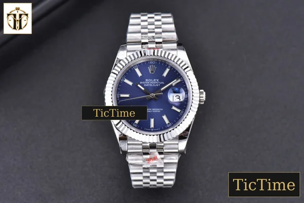 Foto frontal — Datejust 41mm GMF SS Blue Dial Lume Marker Fluted Bezel Jubille Bracelet VR3235