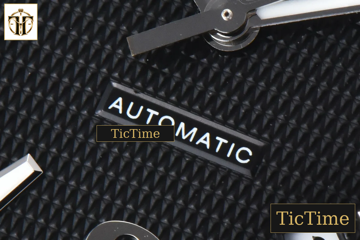 Overseas 47040 42mm PPF Black Dial SS Bracelet A1226 — foto 8