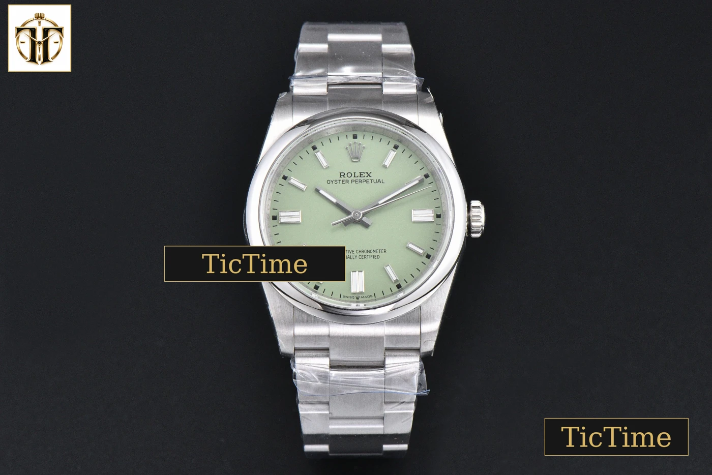 Vista frontal — Oyster Perpetual 904L Pistachio 126000 36mm GMF Green Dial SS Bracelet VR3132