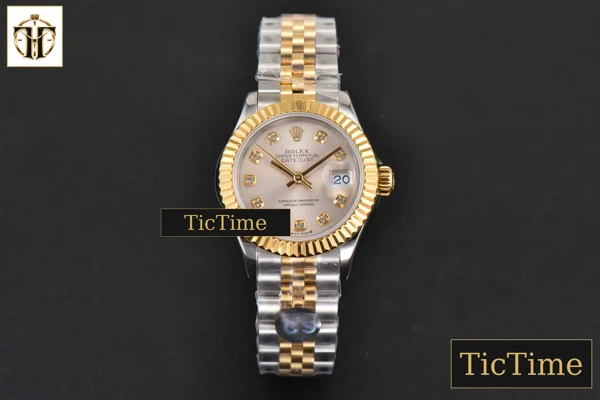 Foto frontal — DateJust Ladies 28mm WF YG/SS Silver Dial Diamond Marker Jubilee Bracelet A2236