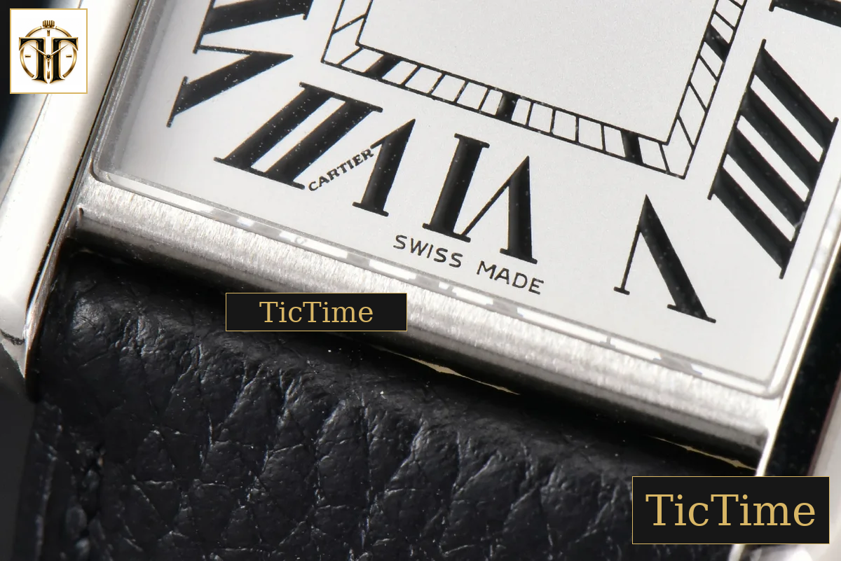 Tank Must Large 33.7×25.5mm K11F White Dial Black Litchi Grained Strap Quartz — foto 6