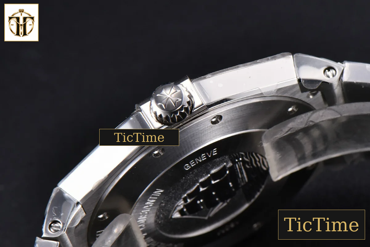 Overseas 47040 42mm MKF White Textured Dial SS Bracelet 9015 — foto 17