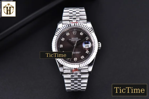 Foto frontal — Datejust 41mm GMF SS Borwn Dial Diamond Marker Fluted Bezel Jubille Bracelet VR3235