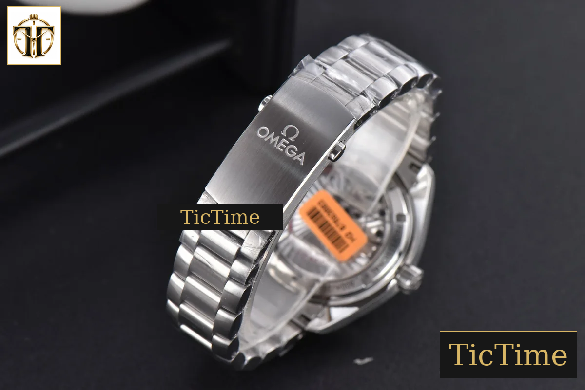 Planet Ocean 600m 42mm VSF Black Dial Orange Bezel SS Bracelet A8500 — foto 24
