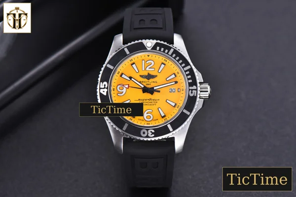 Foto frontal — Superocean Automatic 44mm TF Yellow Dial Black Rubber Strap A2824