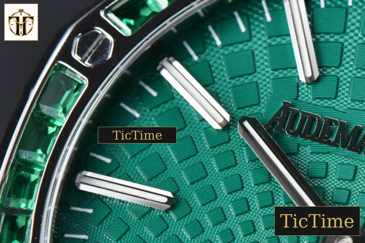 Royal Oak Tourbillon 41mm R8F Diamond Bezel Green Dial SS Bracelet Flying Tourb V2 — foto 6