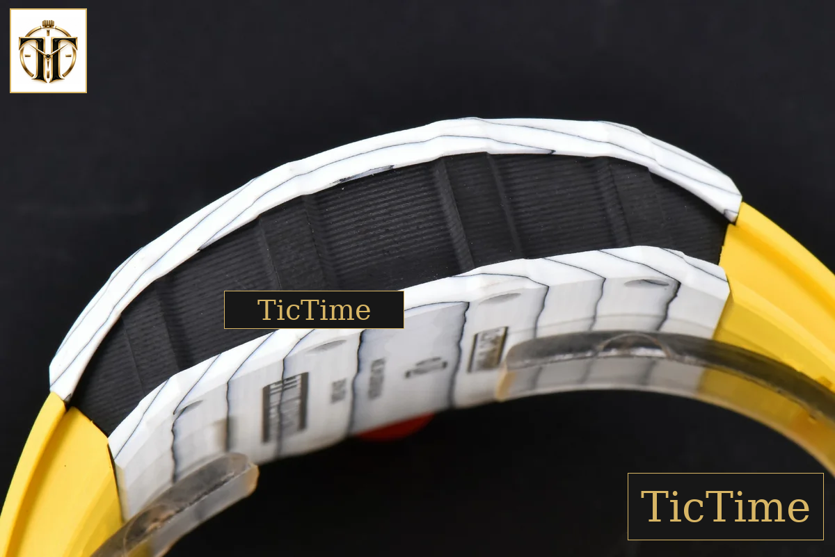 RM035-02 42mm T+F White Forged Carbon Skeleton Dial Red Crown Yellow Rubber Strap RMUL2 — foto 17