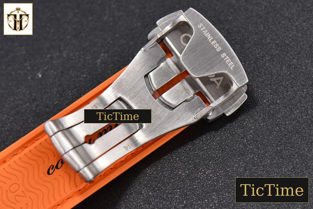 Planet Ocean 600m 42mm VSF Black Dial Orange Bezel Orange Rubber Strap A8500 — foto 27