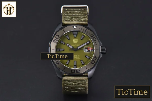 Foto frontal — Aquaracer Calibre 5 43mm OF Olive Dial Ti Bezel Nylon Strap Swiss SW200