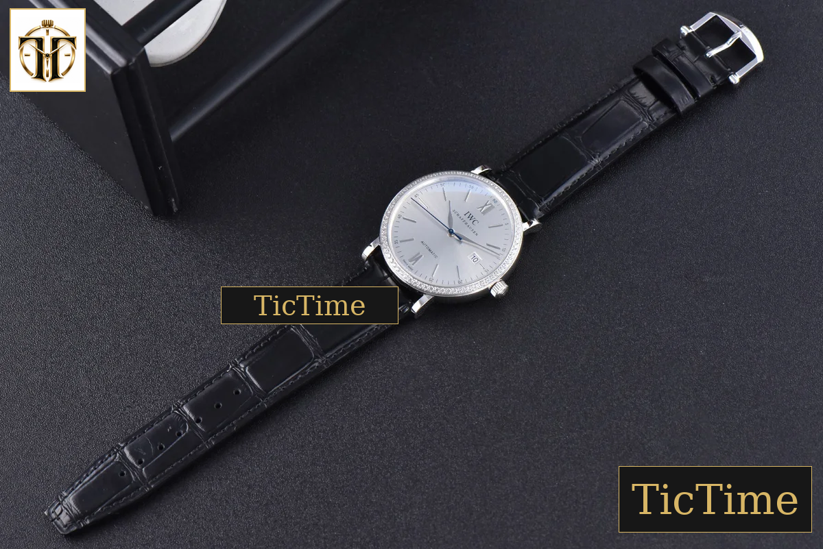 Portofino ‘150 Years’ 40mm V7F Diamond Silver Dial Black Leather Strap / A2892 — foto 14