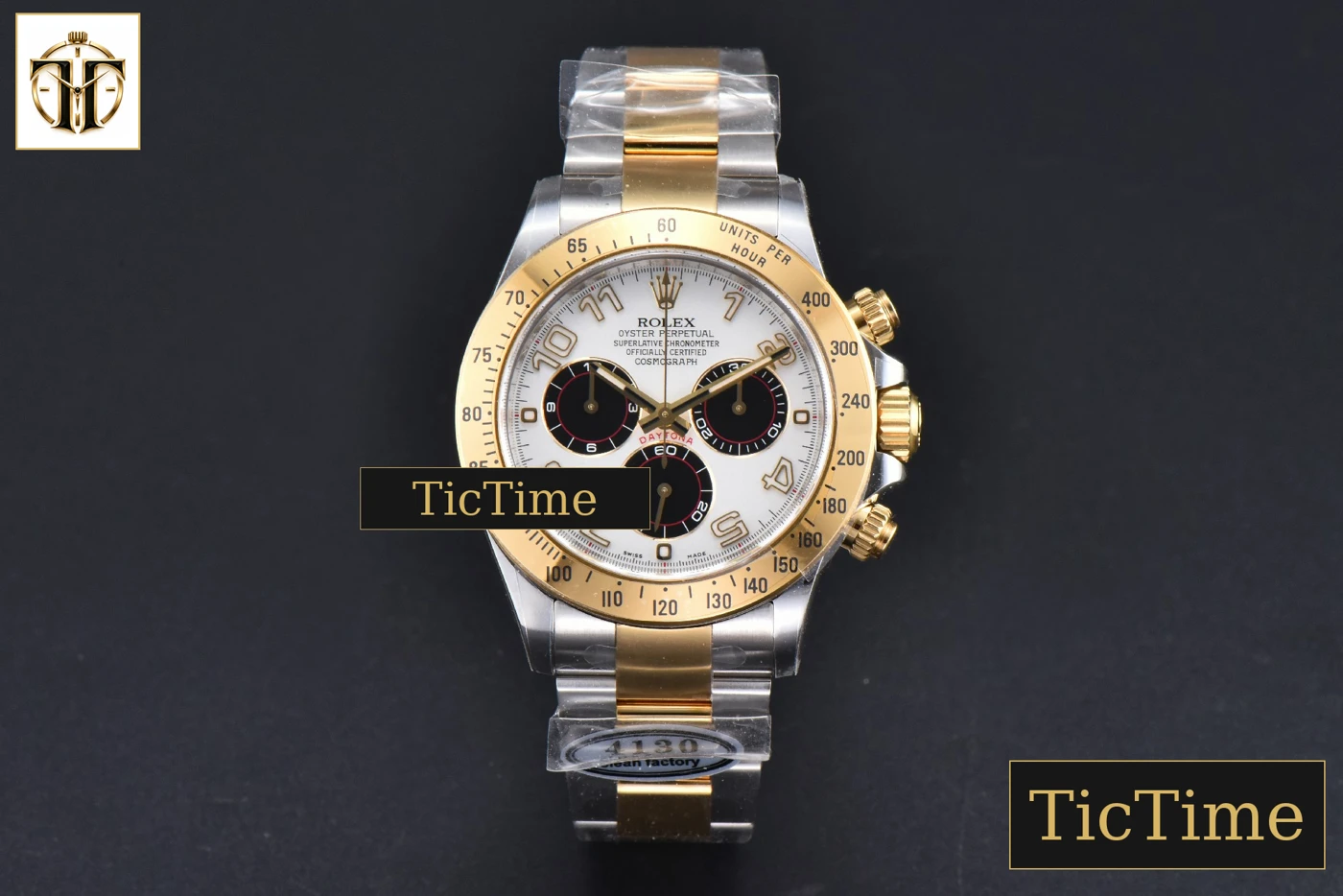 Vista frontal — Daytona 116523 40mm Clean Factory YG/SS White Dial Black Subdials Numeral Marker YG/SS Bracelet A4130