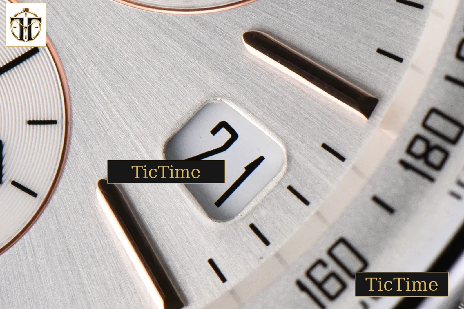 Code 11.59 Chrono 26393 41mm APSF Silver Dial Gold Hands Gray Leather Strap SA4401 — foto 10