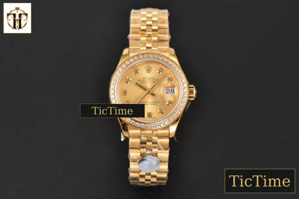 Foto frontal — DateJust Ladies 28mm WF YG Diamond Gold Dial Diamond Marker Jubilee Bracelet A2236
