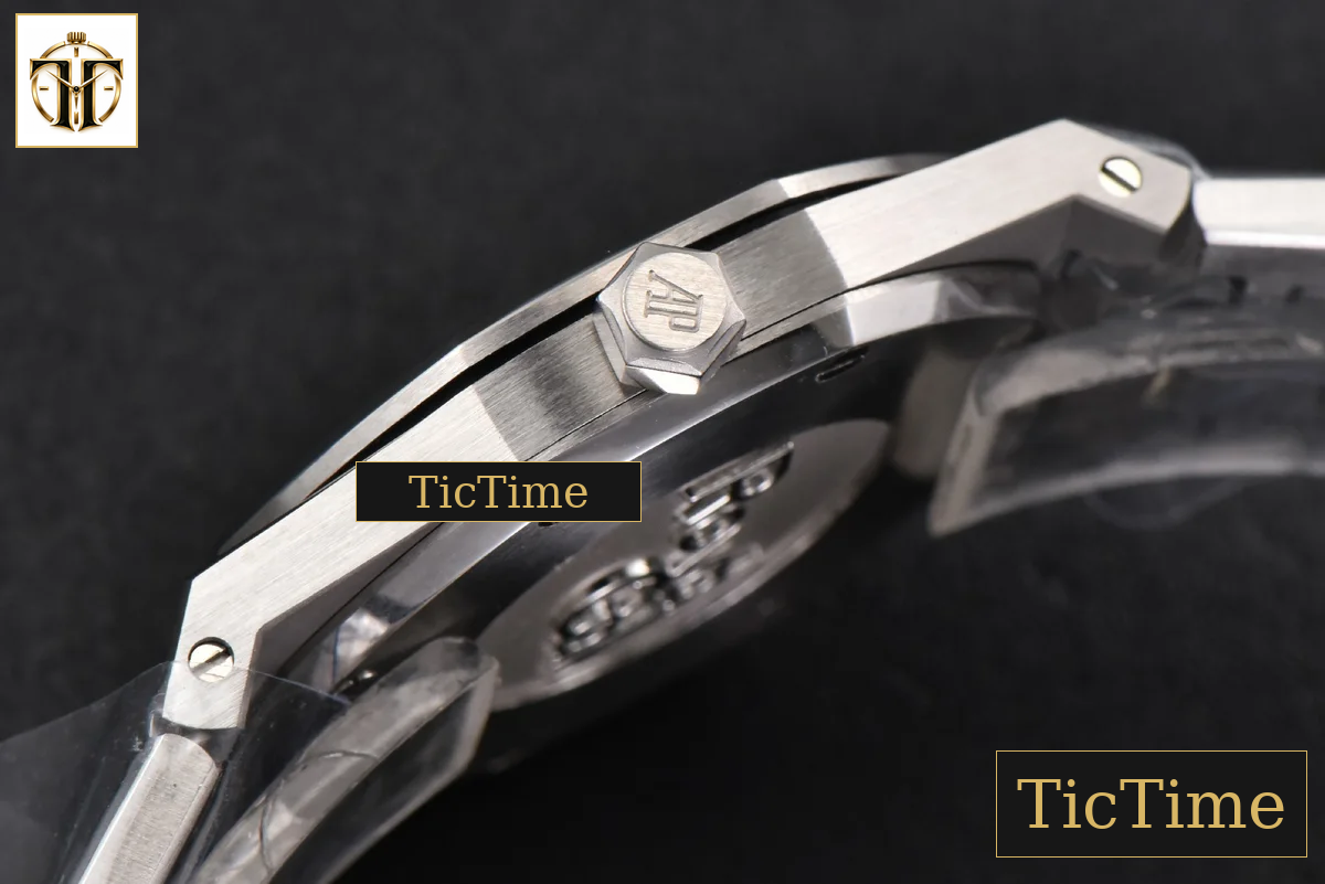 Royal Oak Ladies 33mm 8F White Dial SS Bracelet Swiss Quartz — foto 15