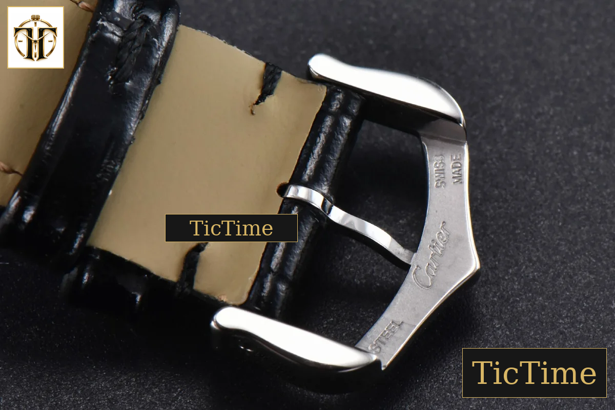 Tank Must Large 33.7×25.5mm K11F Diamond Bezel Black Dial Black Leather Strap Quartz — foto 23