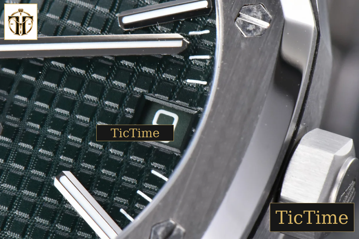 Royal Oak “50th Anniversary” 15510 41mm APSF SS Green Dial SS Bracelet V2 Free Sprung SA4302 — foto 9