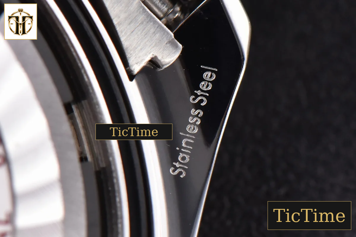 Aqua Terra 150M 41mm VSF Black Wave Dial RG Markers SS Bracelet A8500 — foto 15