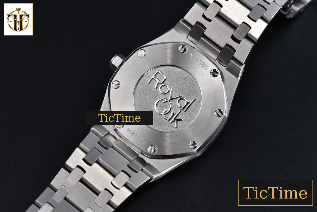 Royal Oak Ladies 67650ST 33mm V7F White Dial Diamond Bezel SS Bracelet Quartz — foto 16