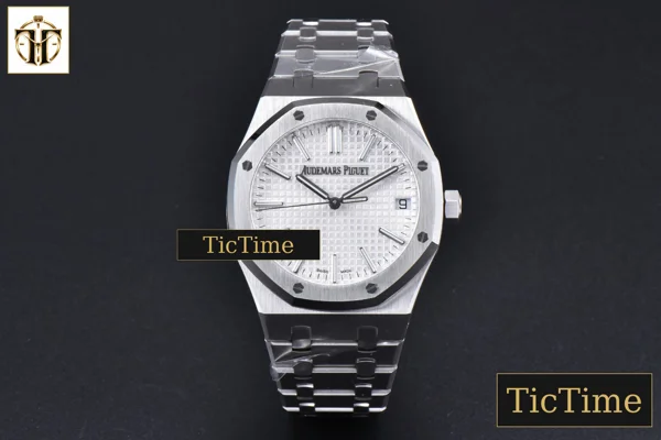Foto frontal — Royal Oak “50th Anniversary” 15510 41mm APSF SS White Dial SS Bracelet V2 Free Sprung SA4302