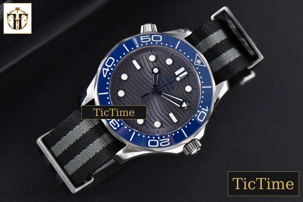 Seamaster Diver 300M 42mm VSF Gray Dial Nylon Strap A8800 — foto 4