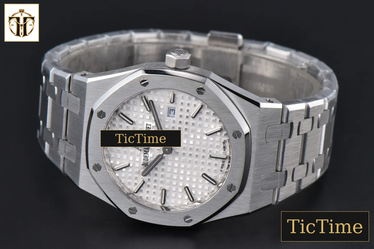 Royal Oak Ladies 67650ST 33mm ZF SS White Dial SS Bracelet Quartz — foto 13