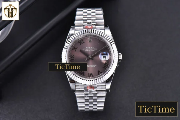 Foto frontal — Datejust 41mm GMF SS Gray Dial Roma Marker Fluted Bezel Jubille Bracelet VR3235