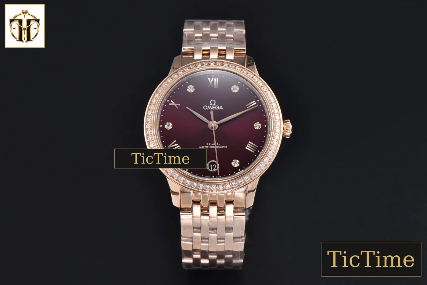 Vista frontal — De Ville Ladies Prestige 34mm VSF White Diamond Bezel Purple Dial Diamond Roman Marker RG Bracelet A8800