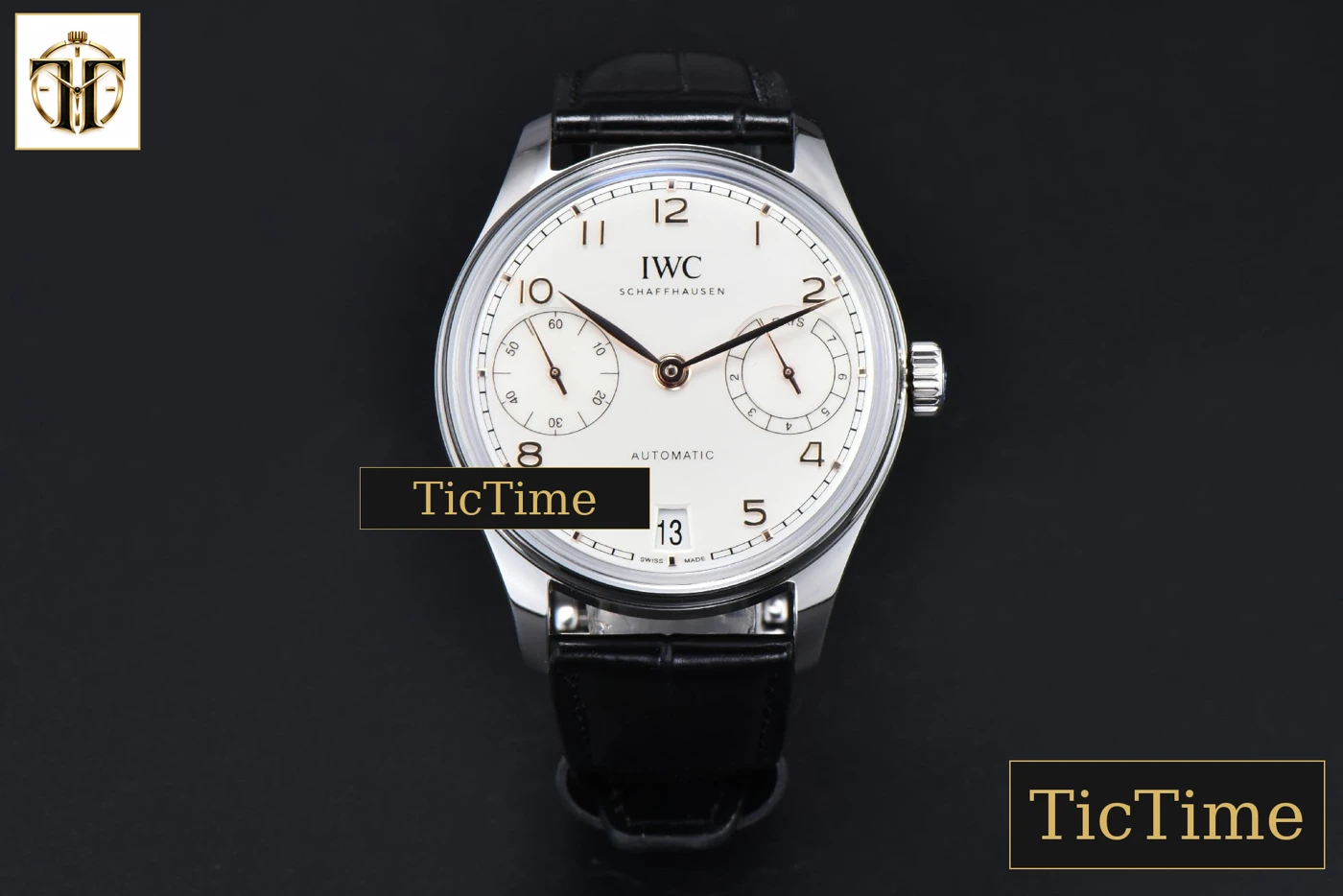 Vista frontal — Portugieser Automatic 7 Days IWC0559E 42mm APSF SS White Dial YG Numeral Markers Black Leather Strap A52010
