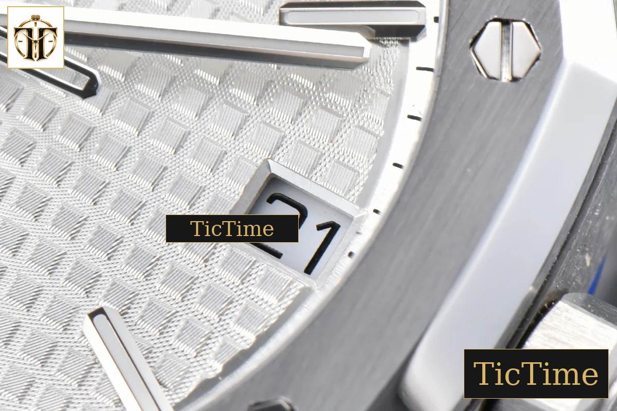 Royal Oak 15500 41mm APSF White Textured Dial SS Bracelet V2 A4302 — foto 9