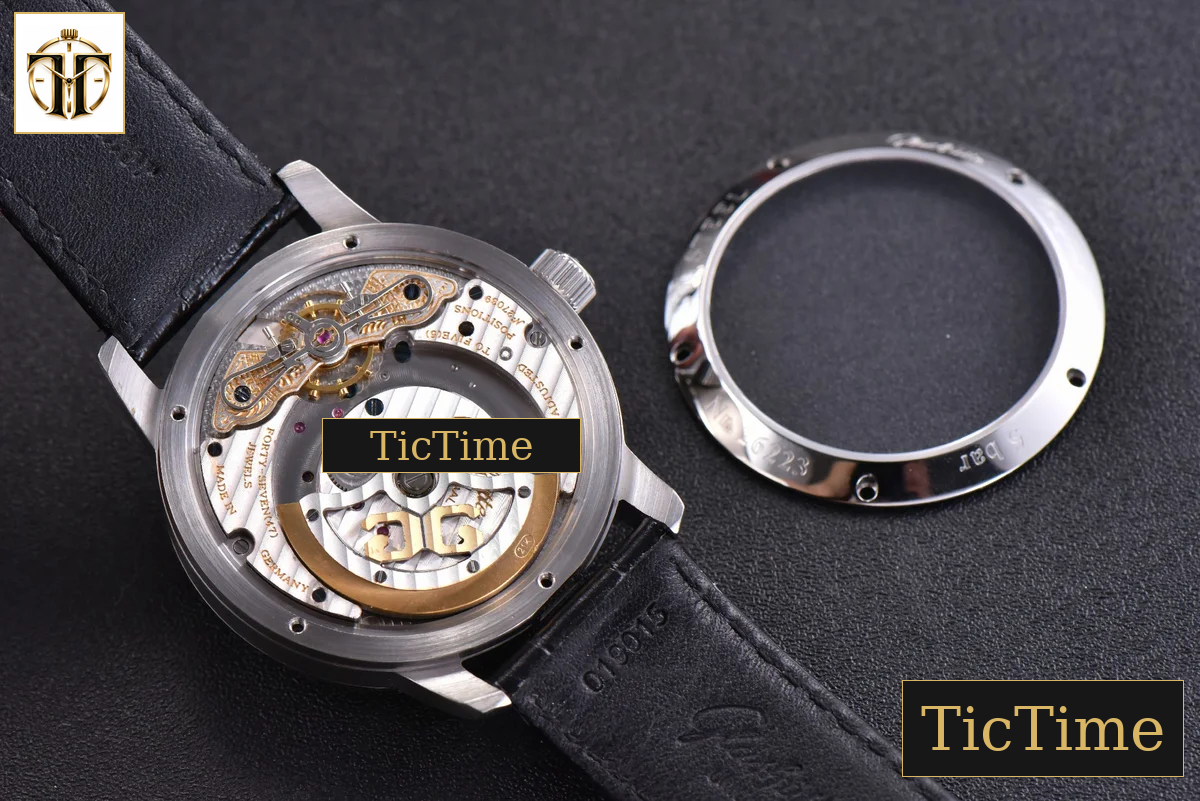 PanoMatic Lunar 40mm TZF White Dial Black Leather Strap A23J — foto 23