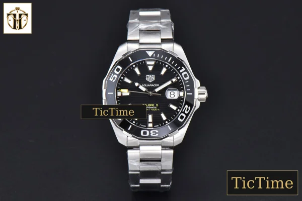 Foto frontal — Aquaracer Calibre 5 43mm OF Black Dial Silver Hand SS Bracelet SW200