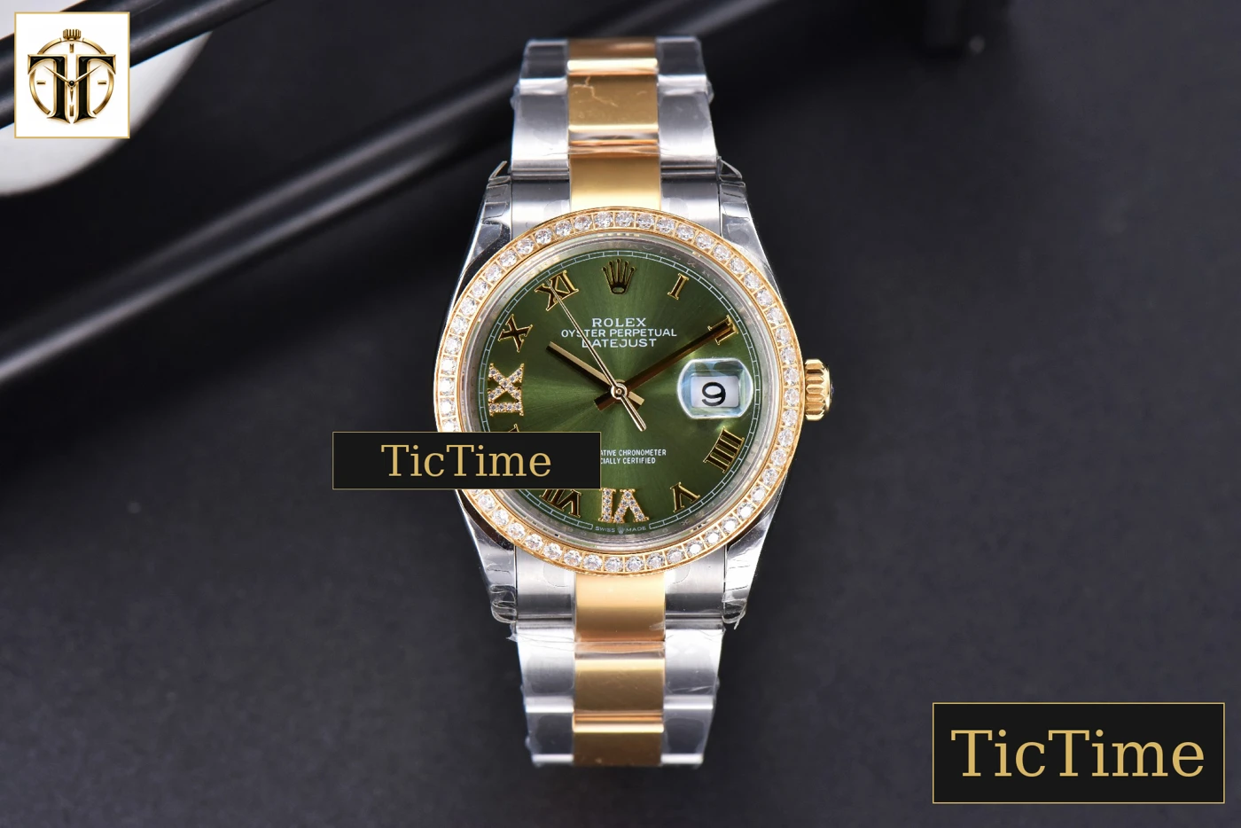 Vista frontal — DateJust 36mm EWF SS/YG Green Dial Diamond Roma Marker Diamond Bezel Oyster Bracelet A3235