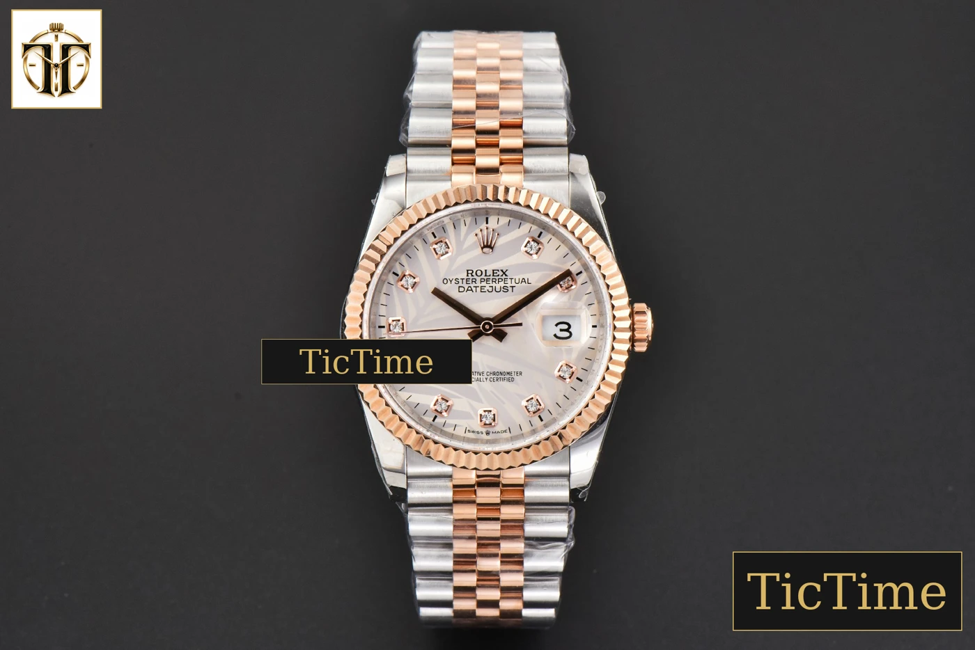 Vista frontal — DateJust 36mm BPF RG/SS Fluted Silver Plam Dial Diamond Marker Jubilee Bracelet 2824