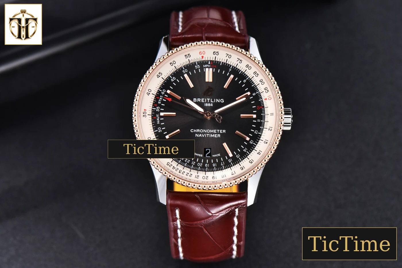 Vista frontal — Navitimer 41mm TF RG Black Dial White Bezel Brown Leather Strap A2824