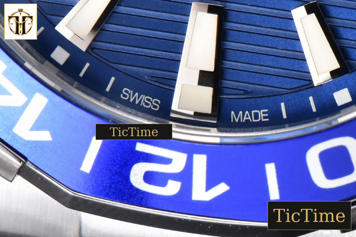 Aquaracer Calibre 5 GMT 43mm OF Blue/Black Bezel Blue Dial SS Bracelet SW200 — foto 12