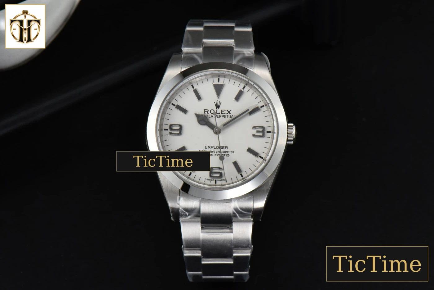 Vista frontal — Explorer I 214270 39mm BPF White Dial SS Bracelet A2824