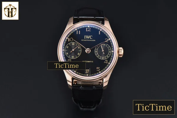 Foto frontal — Portugieser Automatic 7 Days IWC0560 42mm APSF RG Black Dial RG Numeral Markers Black Leather Strap A52010