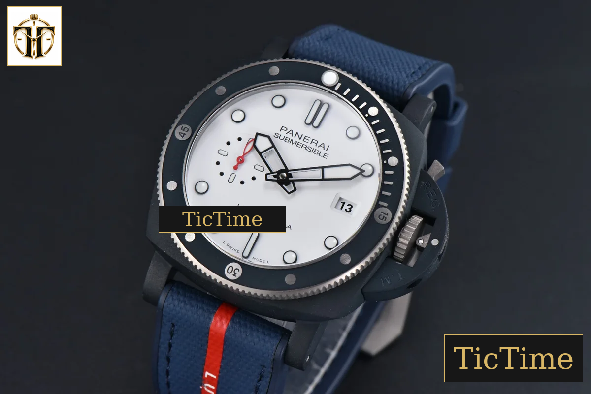 Submersible Luna Rossa PAM1543 44mm VSF White Dial Gummy Strap P900 — foto 3