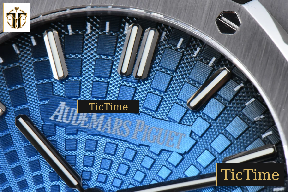 Royal Oak Tourbillon 41mm R8F SS Gradient Blue Dial SS Bracelet Flying Tourb V2 — foto 5