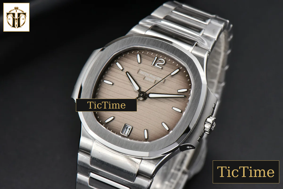 Nautilus Ladies 7118 35mm 3KF Gray Dial SS Bracelet A324 — foto 4