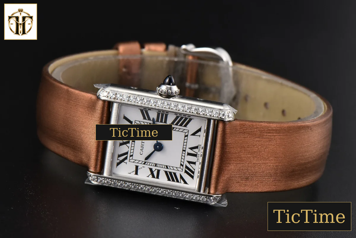Tank Must Small 29.5×22mm K11F Diamond White Dial Brown Smooth Strap Quartz — foto 11