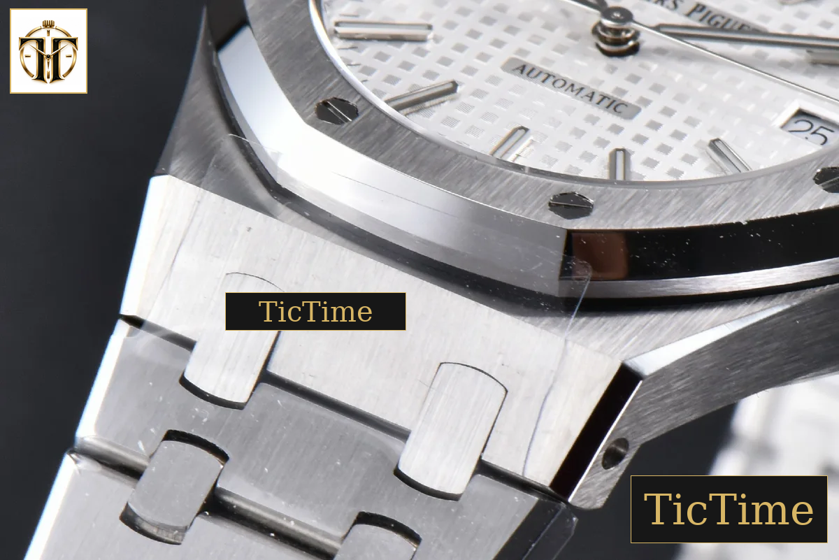 Royal Oak 15450 37mm APSF SS White Textured Dial SS Bracelet A3120 — foto 10
