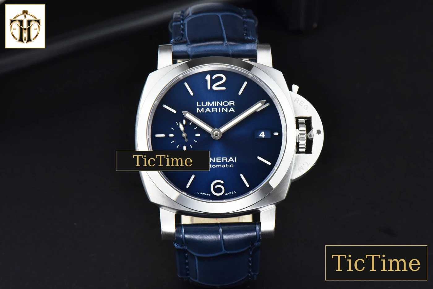 Vista frontal — PAM1393 42mm VSF Blue Dial Blue Leather Strap P9010