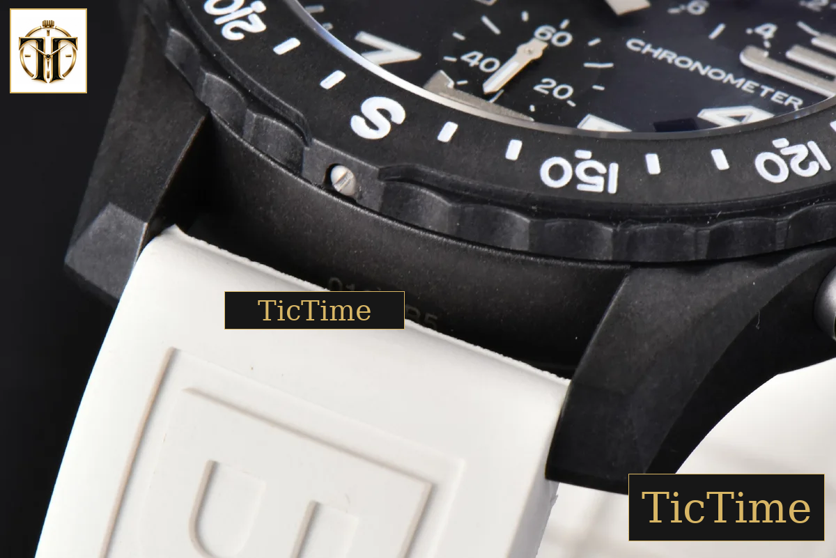 Endurance Pro 44mm OF White Chronometer Dial White Rubber Strap Swiss Quartz — foto 12