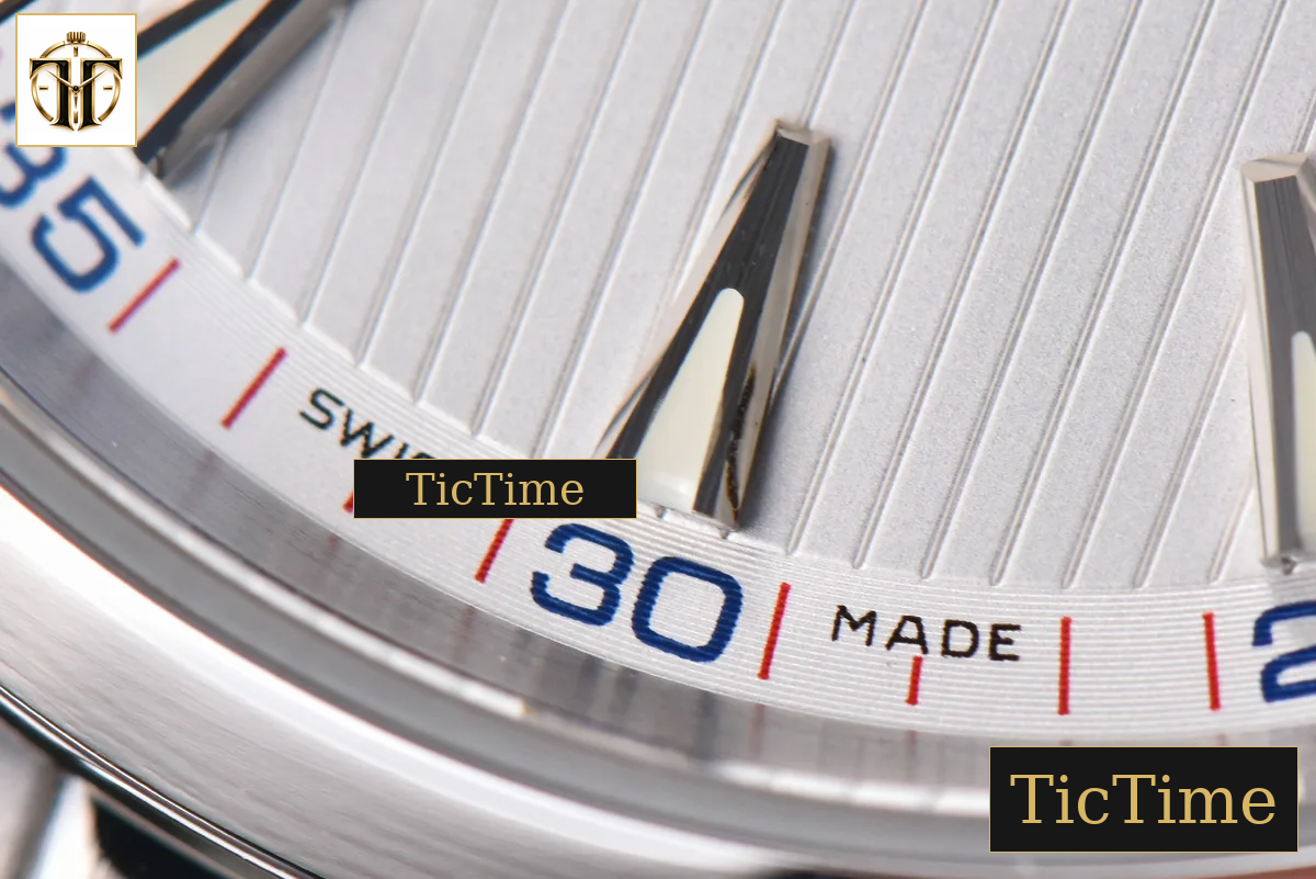 Aqua Terra 150M 41mm VSF White Dial Gold Hand SS Bracelet A8900 — foto 7