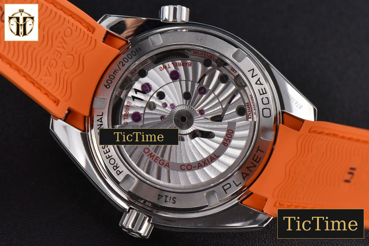 Planet Ocean 600m 42mm VSF Black Dial Orange Bezel Orange Rubber Strap A8500 — foto 16