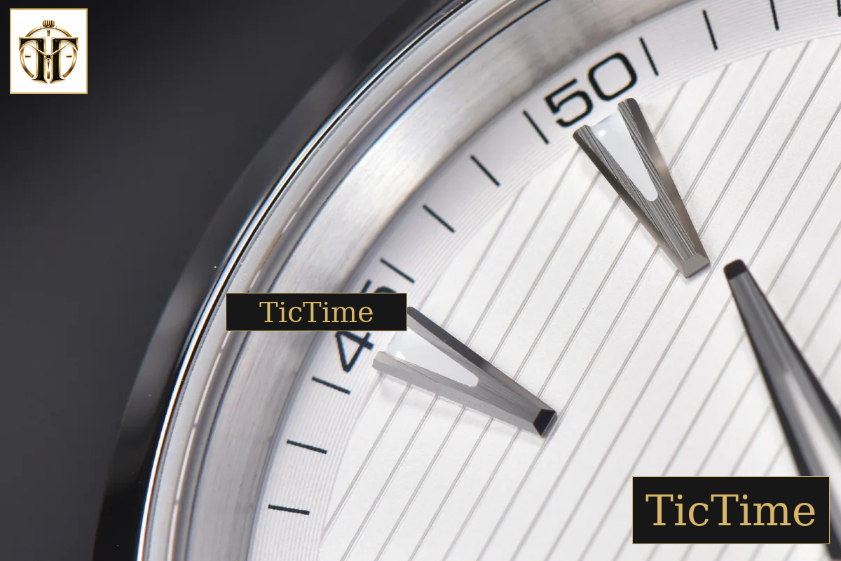 Aqua Terra 150M 41mm VSF White Textured Dial SS Bracelet A8500 — foto 10