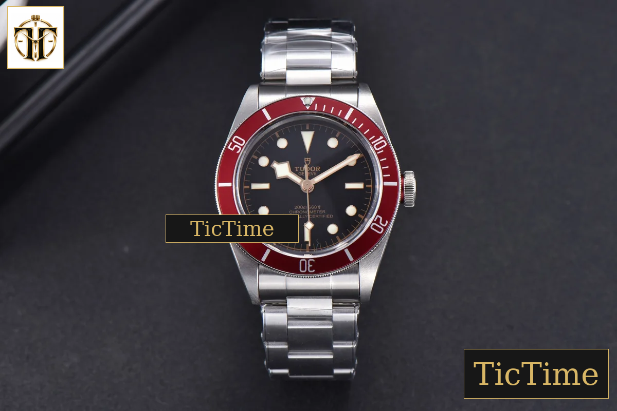 Heritage Black Bay Shield 2016 41mm ZF Red SS Bracelet A2824 — foto 3