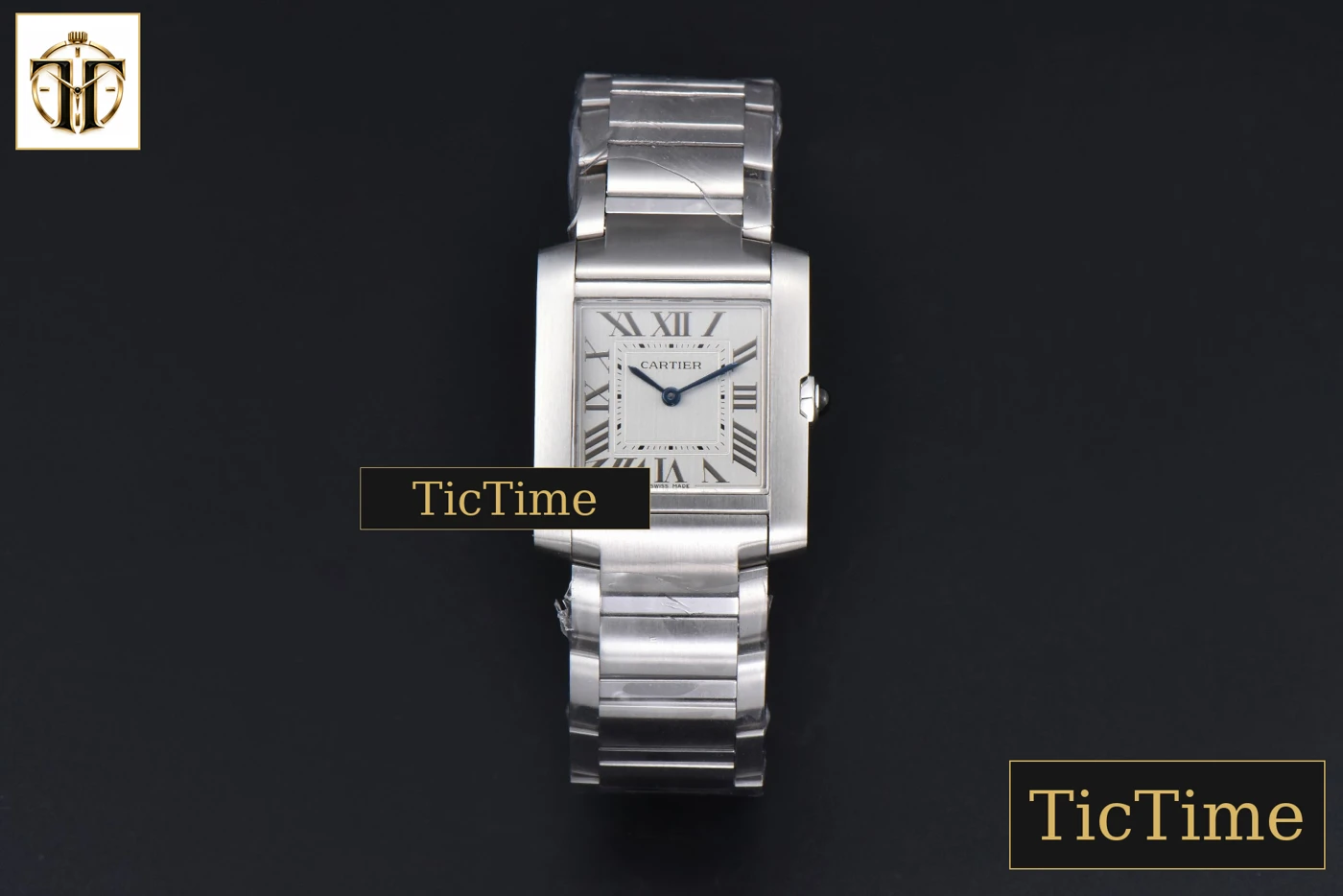 Vista frontal — Tank Francaise Medium 32mmx 27mm K11F SS Bracelet Quartz