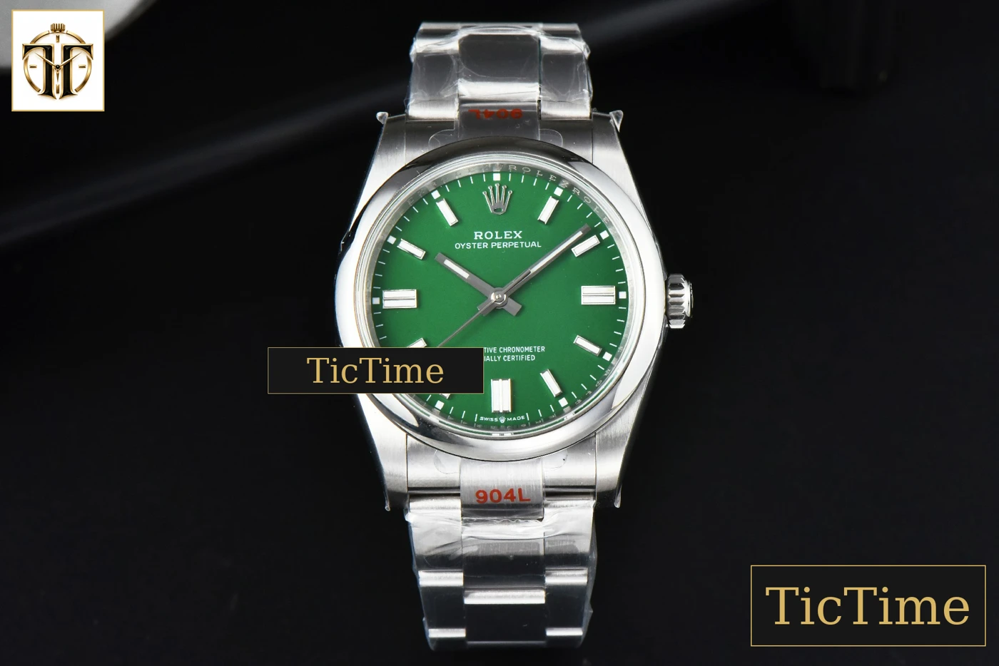 Vista frontal — Oyster Perpetual 126000 36mm EWF Green Dial SS Bracelet A3230
